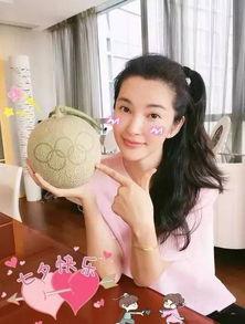 娱乐吃瓜酱76岁,揭秘娱乐圈资深“吃瓜群众”的传奇人生